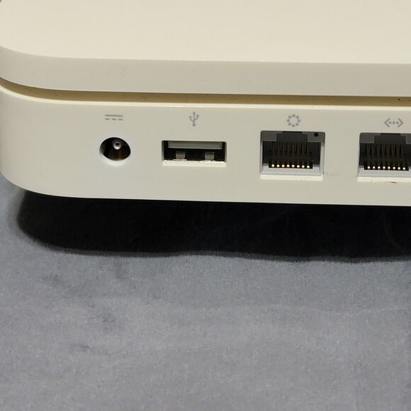 Apple AirPort Extreme Base Station A1408 WiFi Router - W/ Power -Tested/Working - Picture 8 of 14